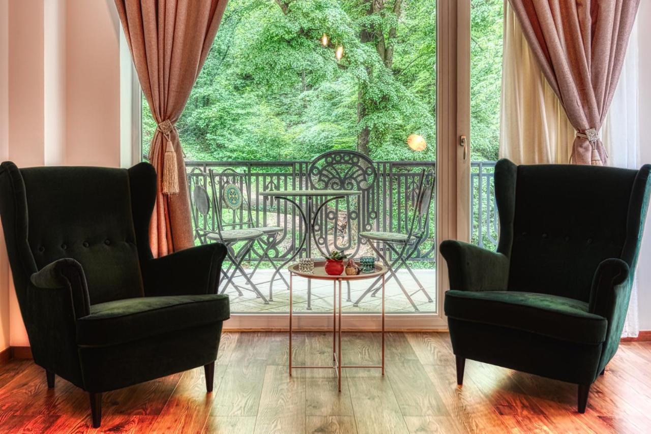 בראשוב Nature Apartment - Minutes Away From The Old Town And Afi Mall מראה חיצוני תמונה