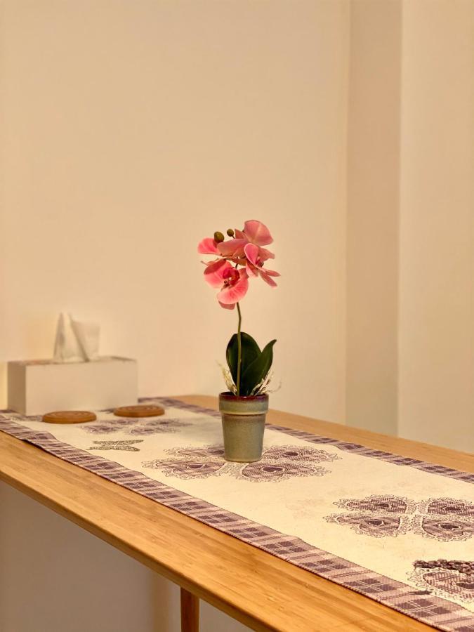 בראשוב Nature Apartment - Minutes Away From The Old Town And Afi Mall מראה חיצוני תמונה