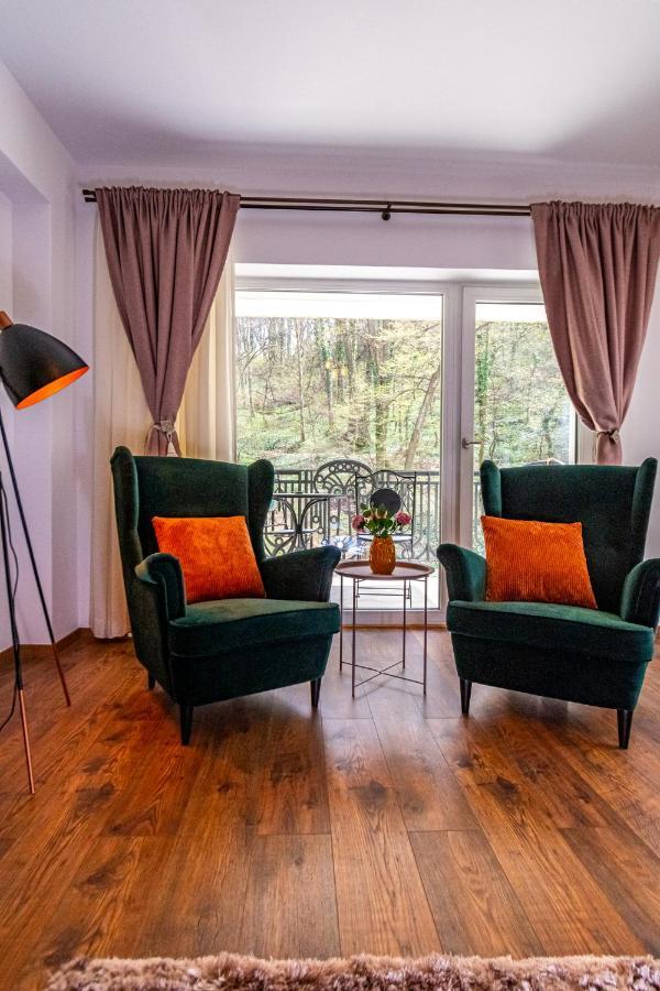 בראשוב Nature Apartment - Minutes Away From The Old Town And Afi Mall מראה חיצוני תמונה