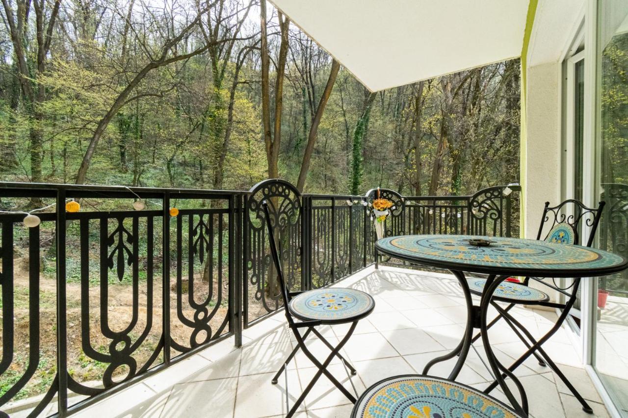 בראשוב Nature Apartment - Minutes Away From The Old Town And Afi Mall מראה חיצוני תמונה